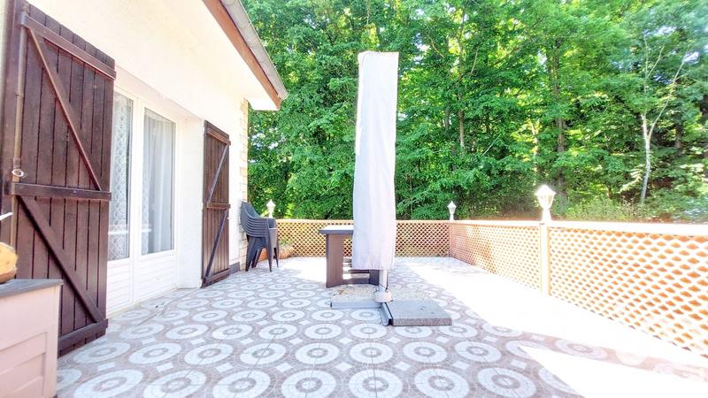 Maison - 215 m² - 8 pièces