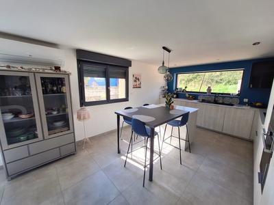 Maison - 164 m² - 7 pièces
