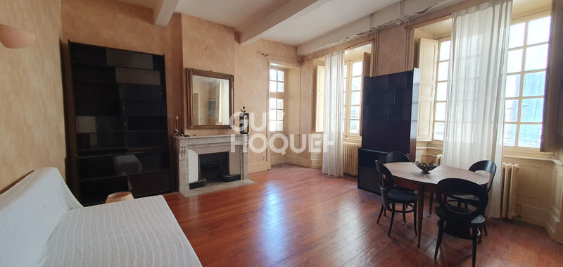 Maison - 260 m² - 7 pièces