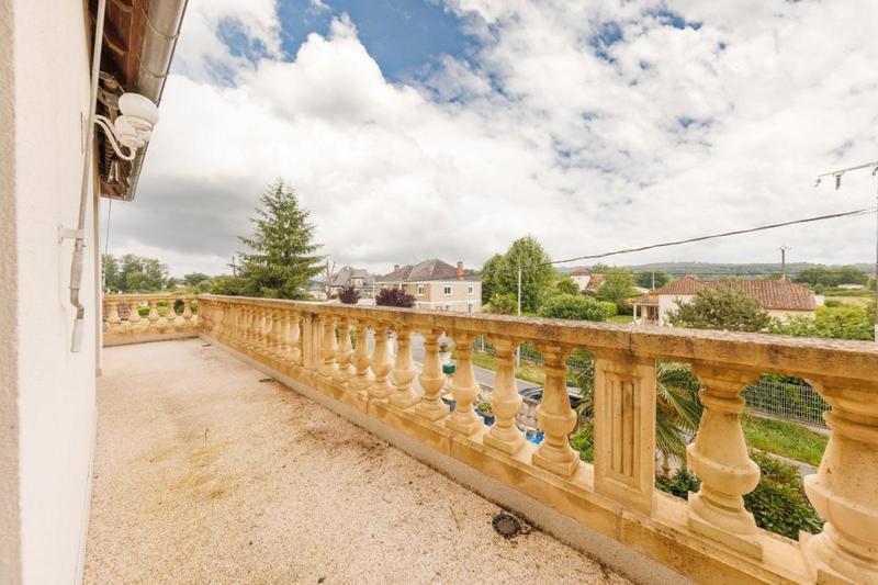 Maison - 177 m² - 8 pièces