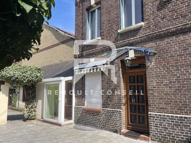 Maison - 97 m² - 4 pièces