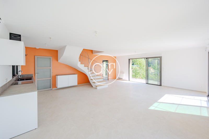 Maison - 155 m² - 4 pièces