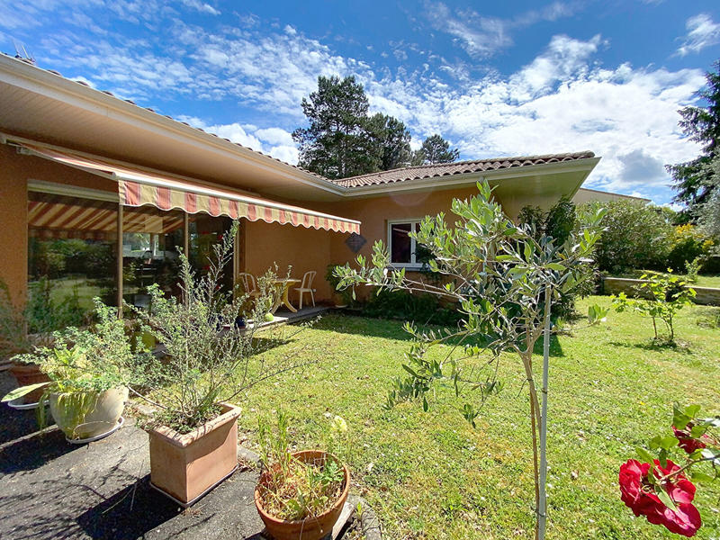 Maison - 141 m² - 6 pièces