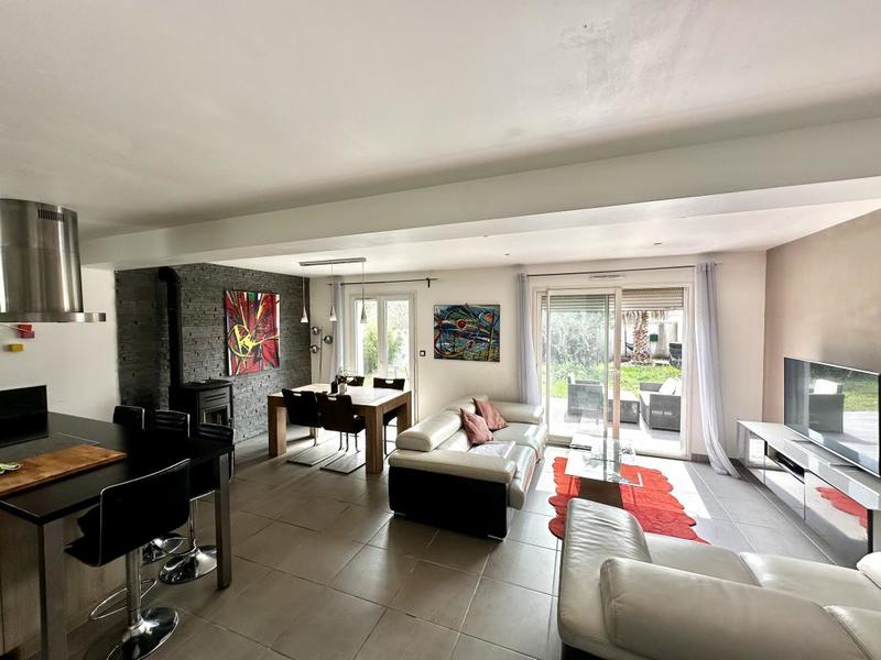 Maison - 100 m² - 5 pièces