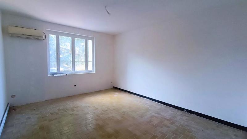 Demeure - 125 m² - 6 pièces