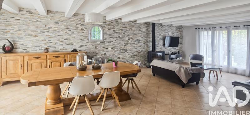 Maison - 184 m² - 8 pièces