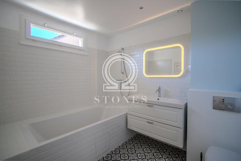 Maison ancienne - 163 m² - 7 pièces