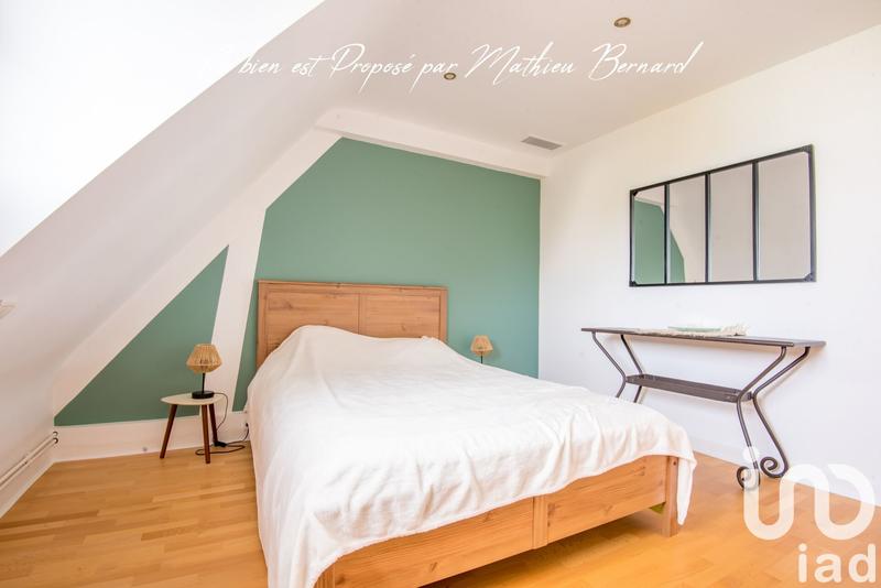 Maison - 214 m² - 9 pièces