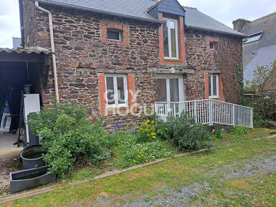 Maison - 242 m² - 8 pièces