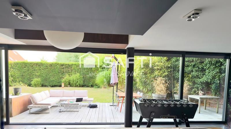 Maison - 210 m² - 5 pièces