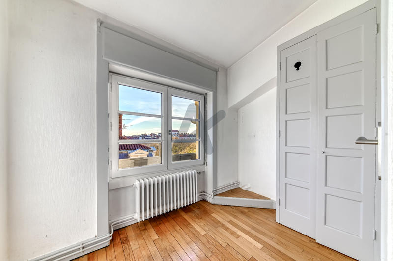 Appartement - 176 m² - 5 pièces