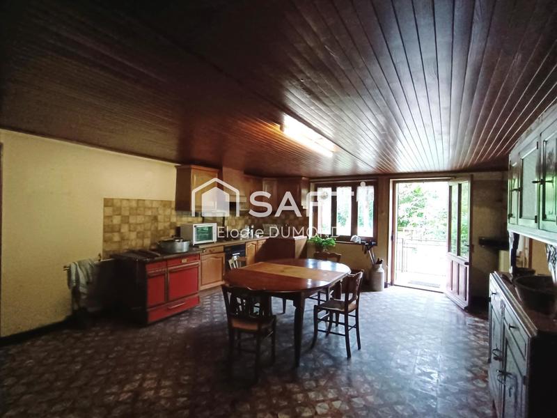 Maison - 261 m² - 8 pièces