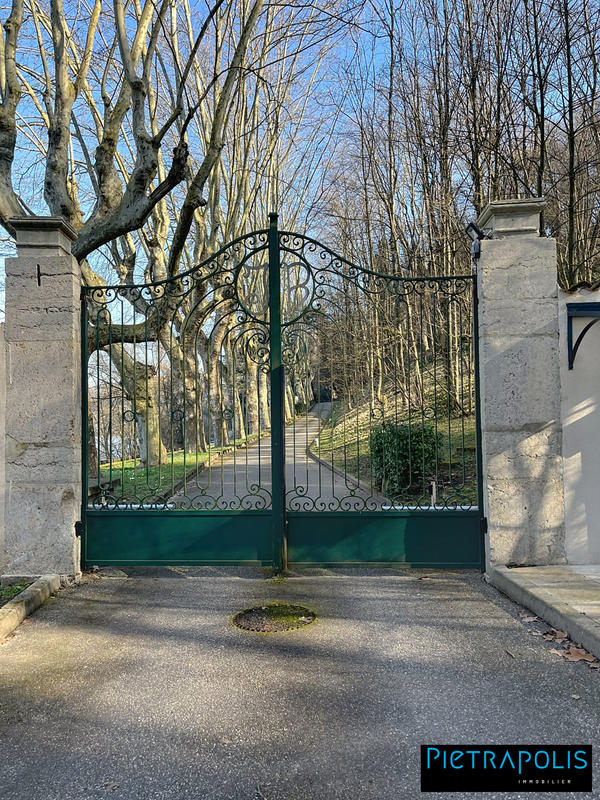 Appartement - 132 m² - 5 pièces