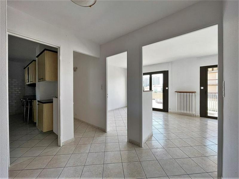 Appartement - 90 m² - 4 pièces