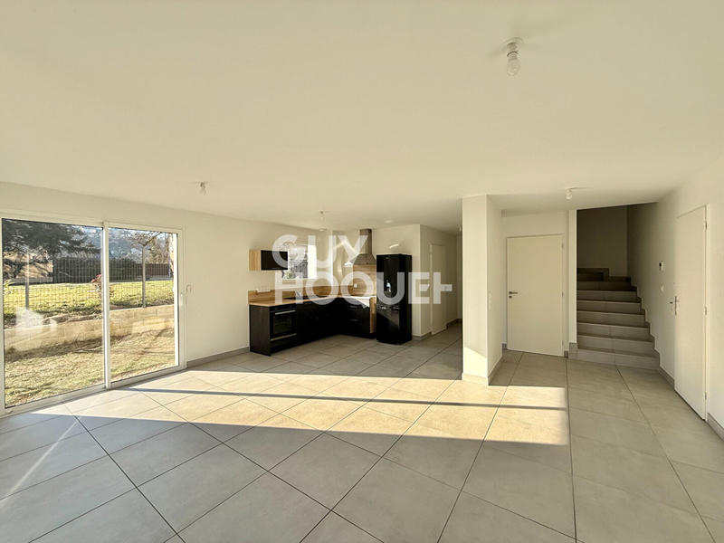 Maison - 93 m² - 4 pièces