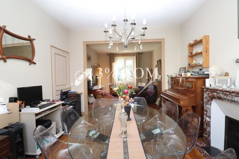 Maison - 138 m² - 9 pièces