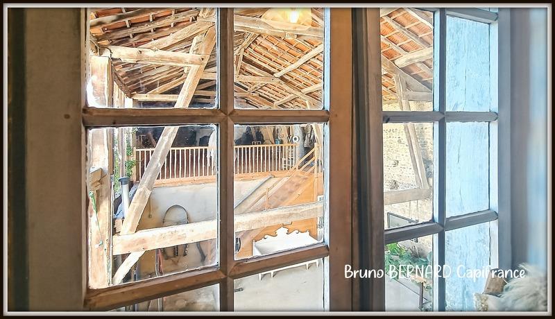 Maison - 250 m² - 8 pièces