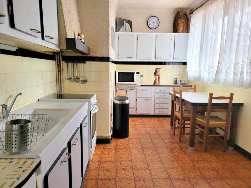 Local d'activités - 230 m² - 9 pièces