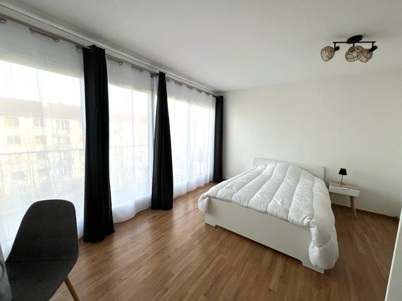 Appartement - 80 m² - 4 pièces