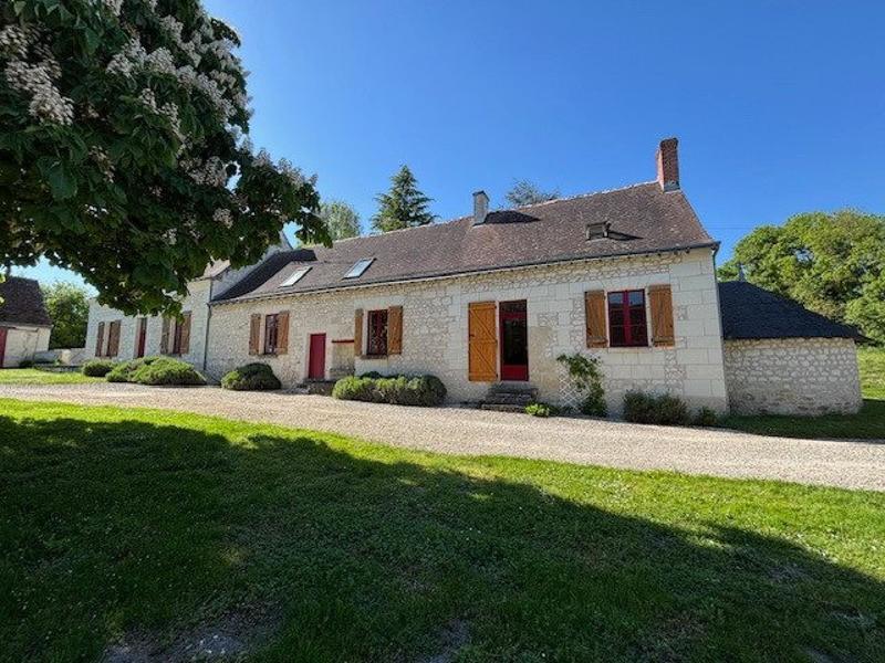 Maison - 230 m² - 8 pièces