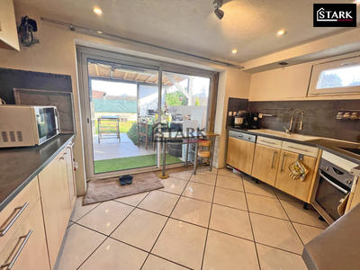 Maison - 170 m² - 8 pièces