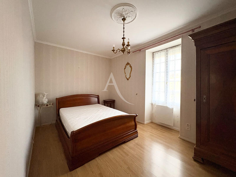 Maison - 147 m² - 6 pièces