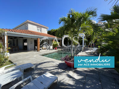 Maison - 115 m² - 4 pièces