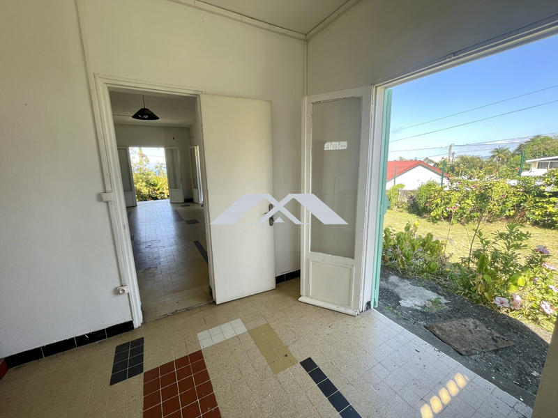 Maison - 93 m² - 6 pièces