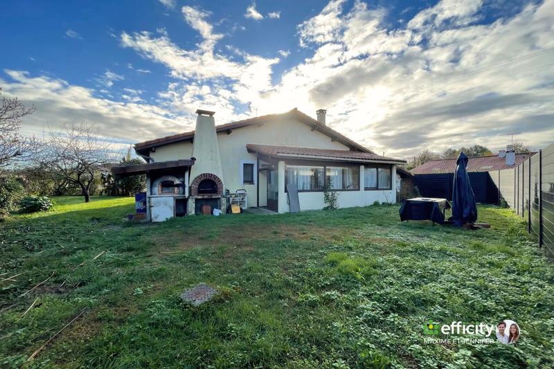 Maison - 105 m² - 4 pièces