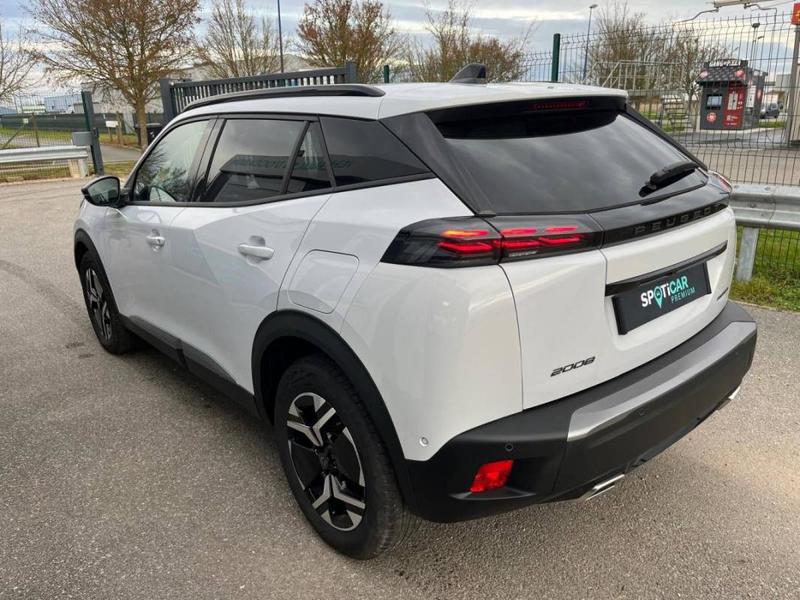 Peugeot 2008 II Hybrid 145 e-Dcs6 Allure