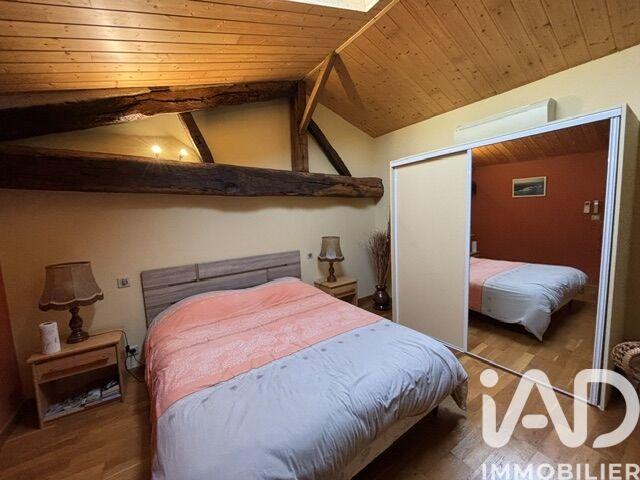 Maison - 416 m² - 13 pièces