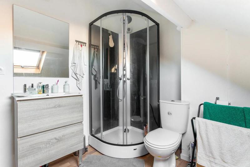 Maison - 227 m² - 9 pièces