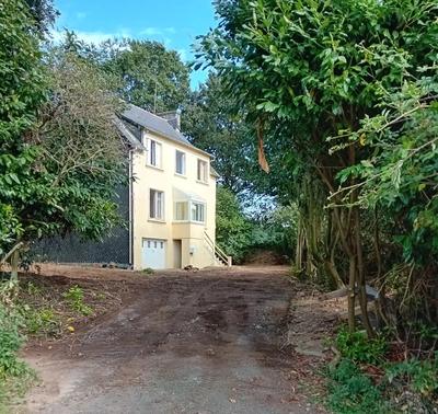 Maison - 111 m² - 7 pièces