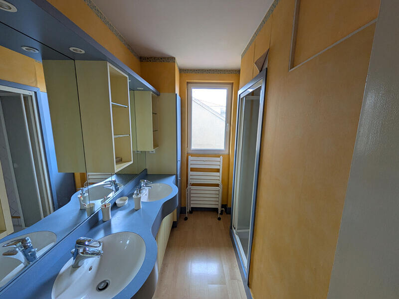 Maison - 104 m² - 5 pièces