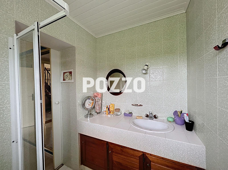 Maison - 189 m² - 6 pièces