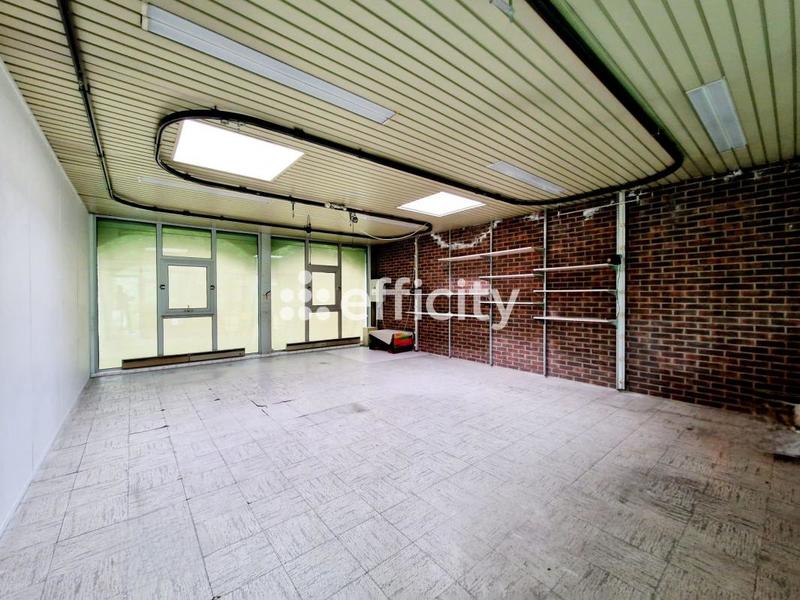 Maison - 335 m² - 12 pièces