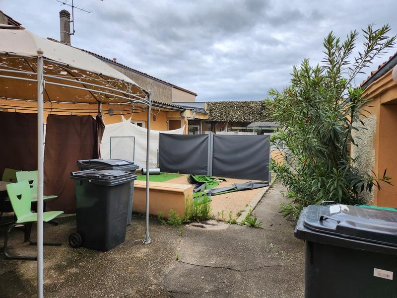Local d'activité / Entrepôt - 450 m² - 6 pièces