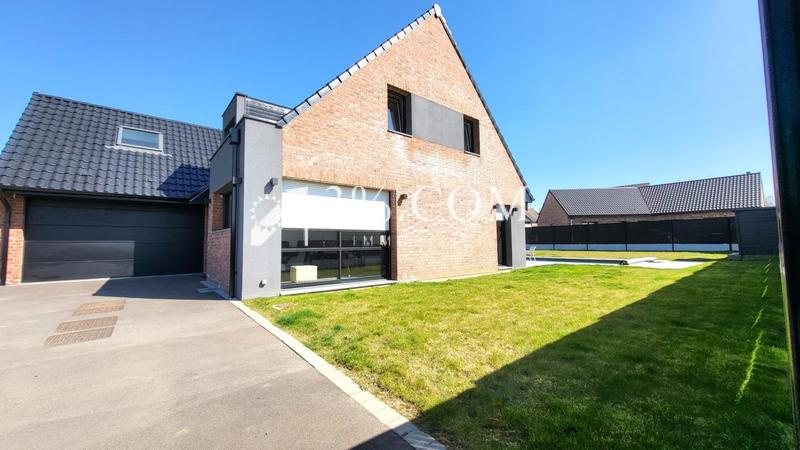 Maison - 146 m² - 5 pièces