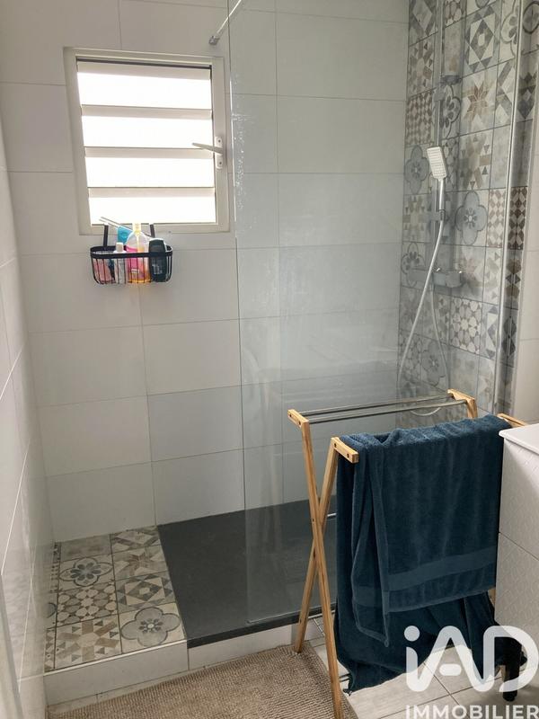 Maison - 214 m² - 8 pièces