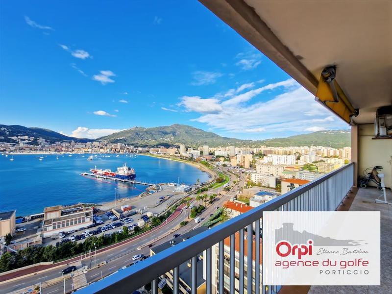 Appartement - 92 m² - 4 pièces