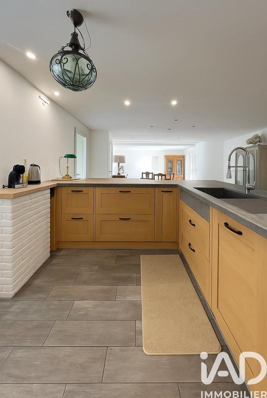 Maison - 165 m² - 7 pièces