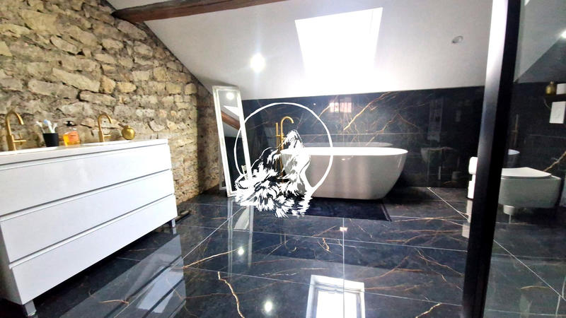 Maison - 193 m² - 7 pièces