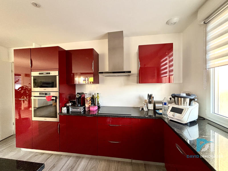 Maison - 93 m² - 4 pièces