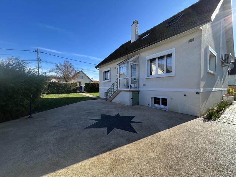 Maison - 127 m² - 5 pièces