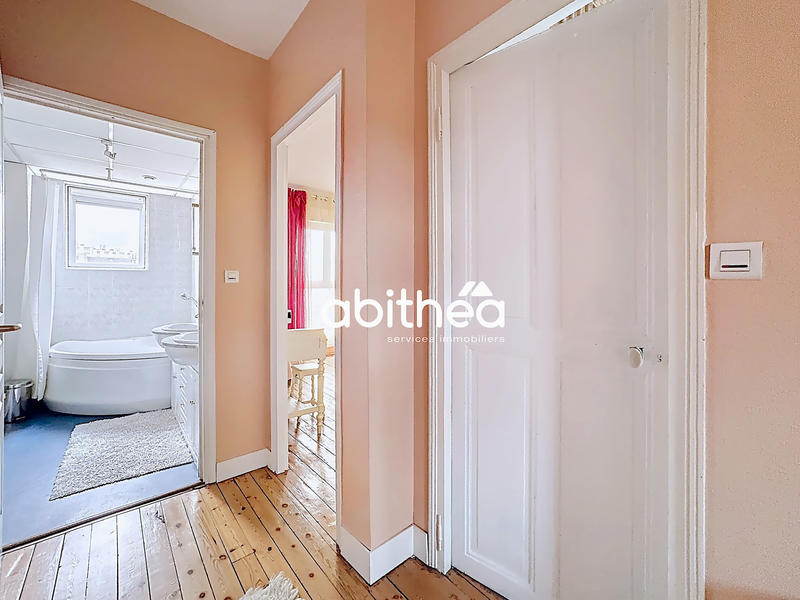 Maison - 186 m² - 6 pièces