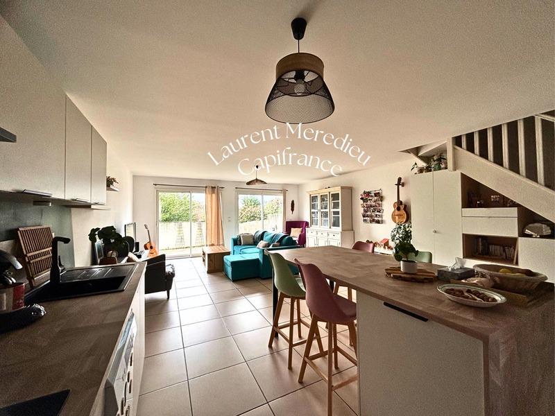 Maison - 102 m² - 4 pièces