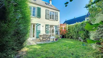 Maison - 102 m² - 6 pièces