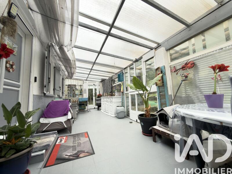 Maison - 98 m² - 5 pièces