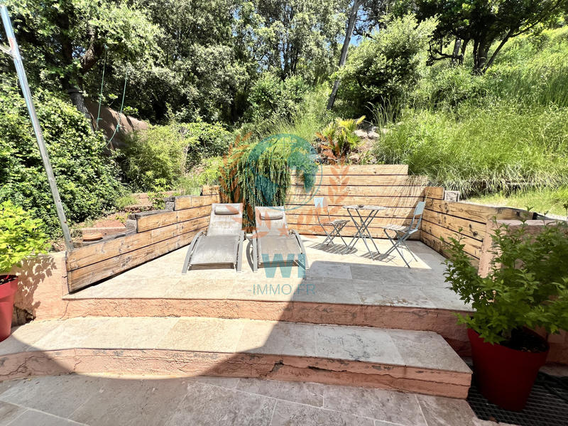 Maison - 233 m² - 10 pièces