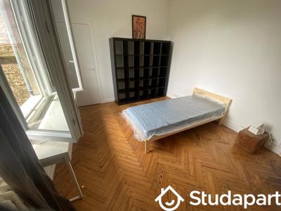 Chambre - 11 m² - 1 pièce
